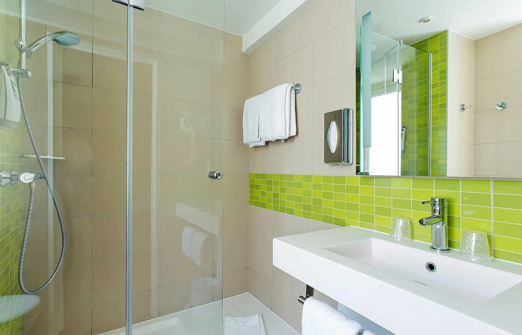 Ibis Styles Gare De L'est Tgv Hotel