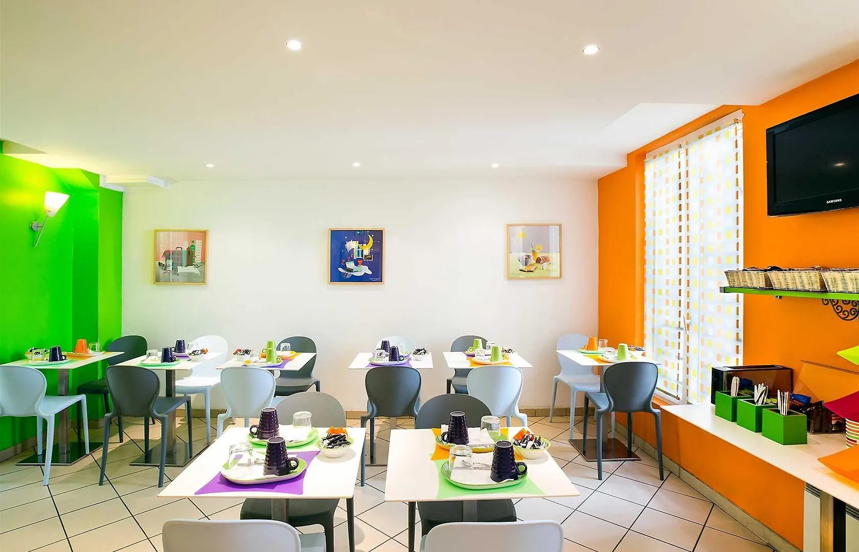 Hotel Ibis Styles Gare De L'est Tgv 3*