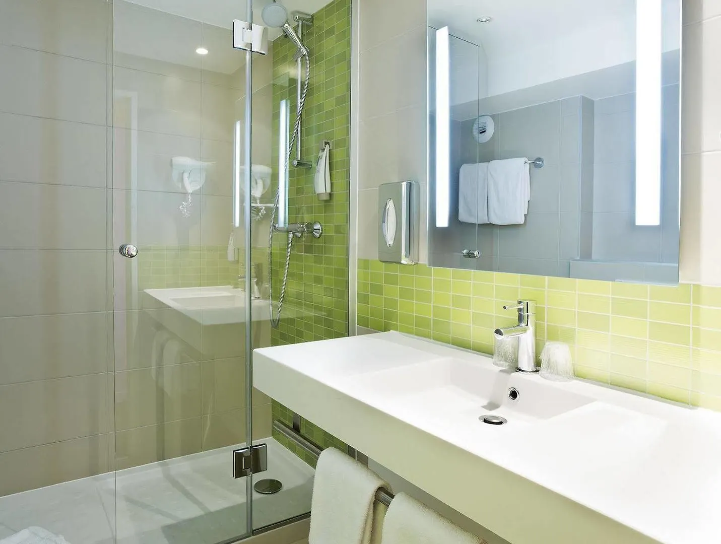 Ibis Styles Gare De L'est Tgv Hotel Paris
